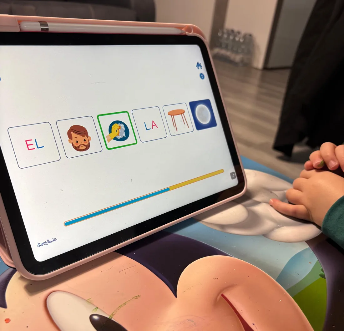 Actividad de lectoescritura y dislexia con apoyo digital